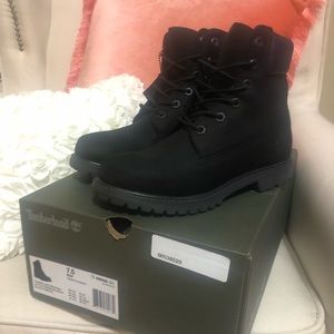 Women’s Black Timberland boots 7.5